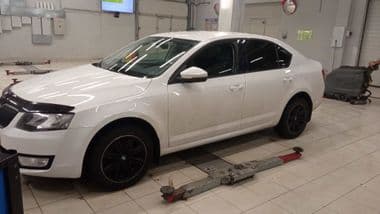 Skoda Octavia 2013 года, 221 760 км - вид 1
