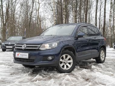 Volkswagen Tiguan 2012 года, 100 937 км - вид 1