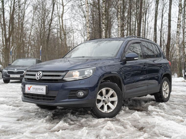 Volkswagen Tiguan 2012 года, 100 937 км - вид 1
