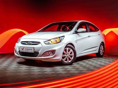 Hyundai Solaris 2010 года, 128 000 км - вид 1
