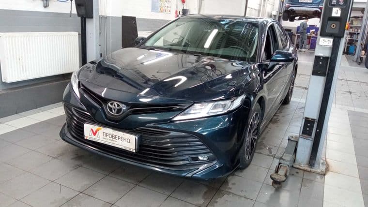 Toyota Camry, 2020