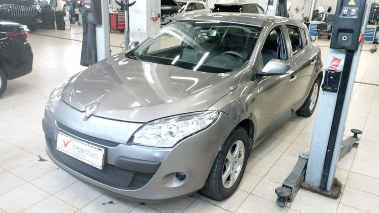 Renault Megane 2010 года, 222 228 км - вид 2