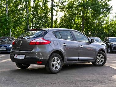 Renault Megane 2010 года, 222 228 км - вид 2