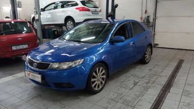 KIA Cerato 2012 года, 261 928 км - вид 1