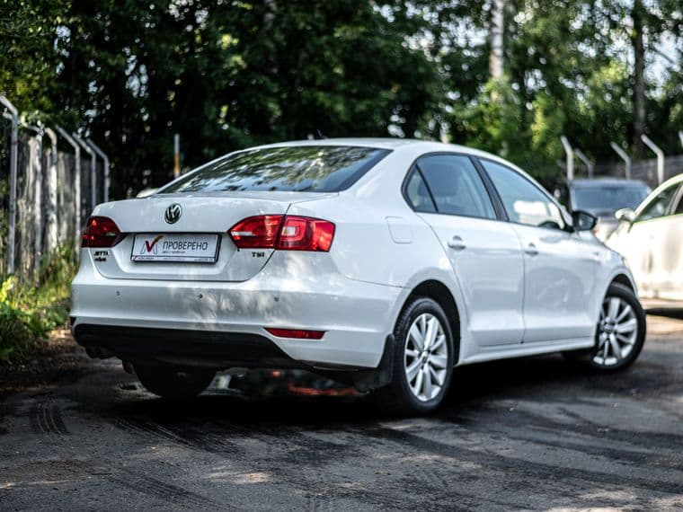Volkswagen Jetta, 2013 - вид 1