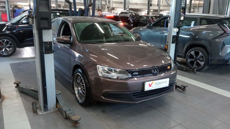 Volkswagen Jetta, 2014 - вид 1