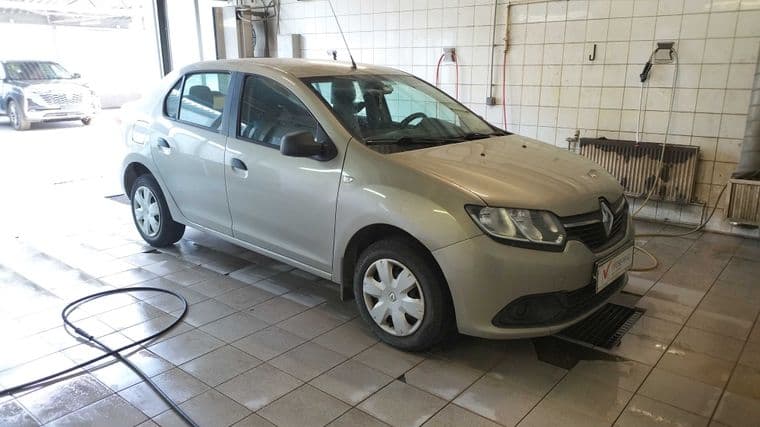 Renault Logan, 2017 - вид 1