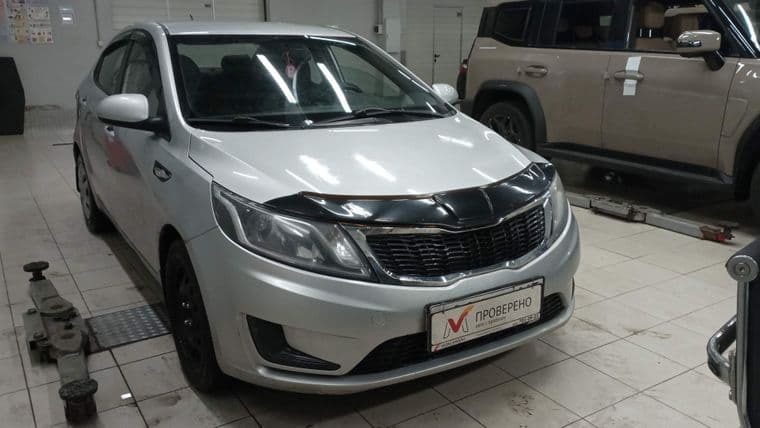 KIA Rio 2012 года, 219 772 км - вид 2