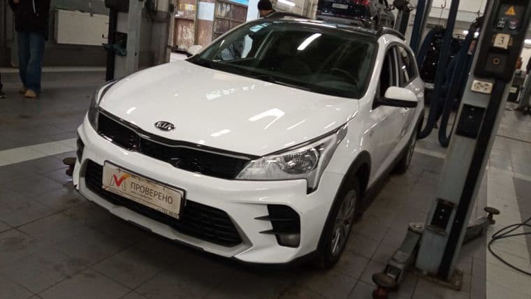 KIA Rio X, 2021