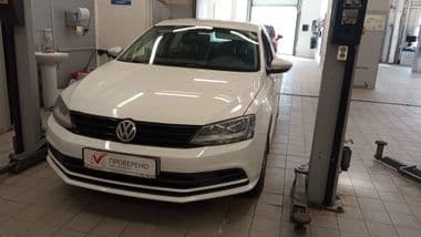 Volkswagen Jetta 2016 года, 137 367 км - вид 1