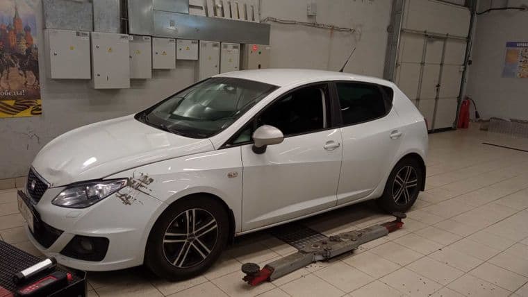 SEAT Ibiza 2011 года, 158 000 км - вид 1