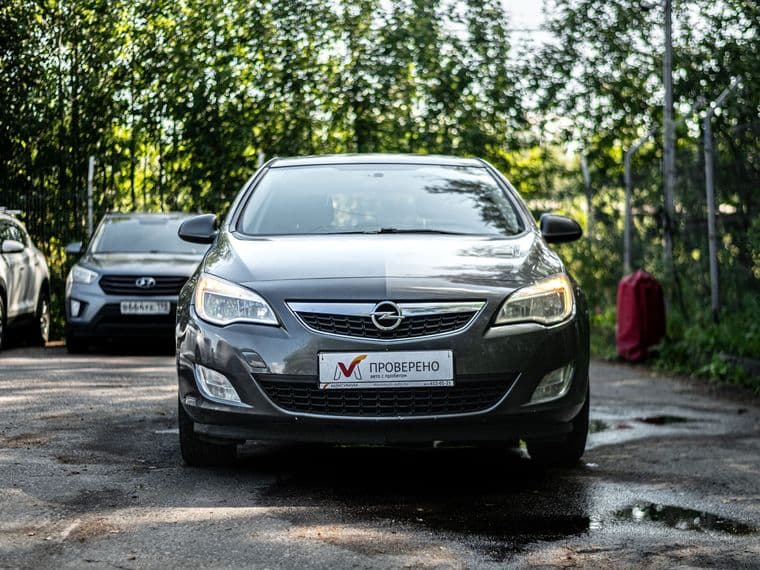 Opel Astra, 2011 - вид 2