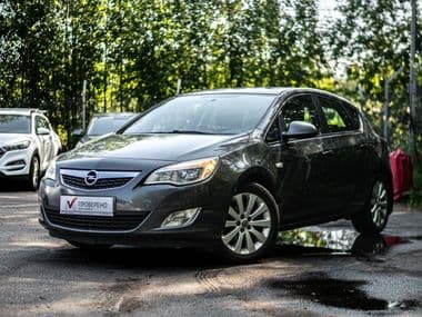 Opel Astra 2011 года, 168 441 км - вид 1