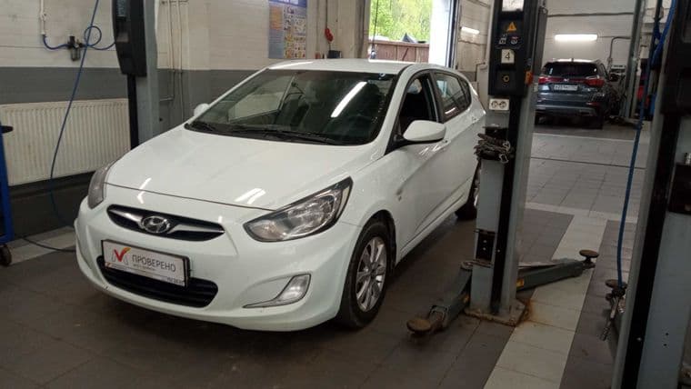 Hyundai Solaris 2013 года, 215 266 км - вид 1
