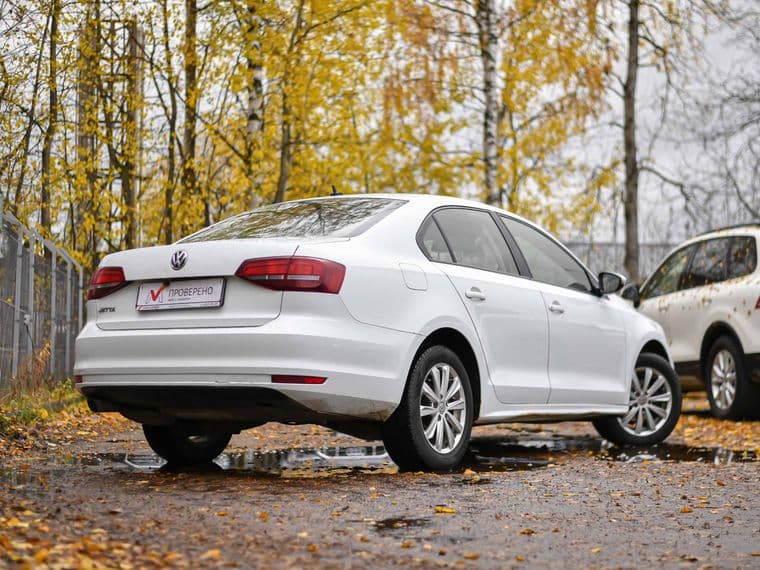 Volkswagen Jetta 2016 года, 177 306 км - вид 2