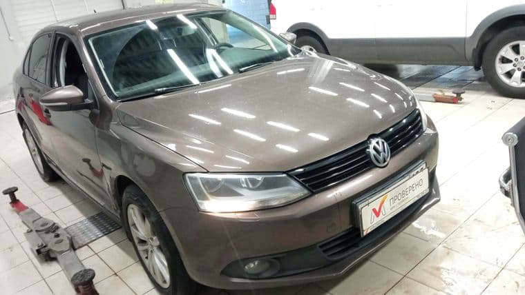 Volkswagen Jetta 2011 года, 159 742 км - вид 2