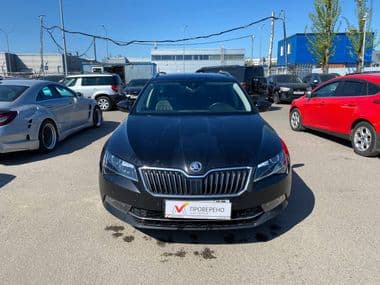 Skoda Superb 2018 года, 286 022 км - вид 2