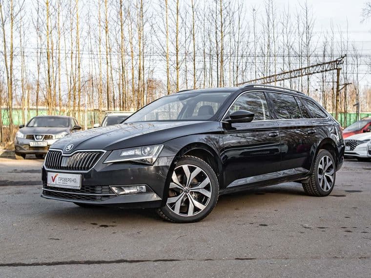Skoda Superb 2018 года, 286 022 км - вид 1