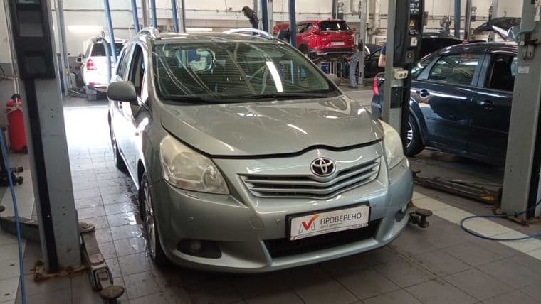 Toyota Verso, 2012 - вид 2