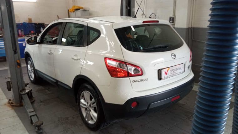 Nissan Qashqai, 2010 - вид 3