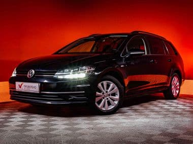 Volkswagen Golf 2018 года, 124 511 км - вид 1