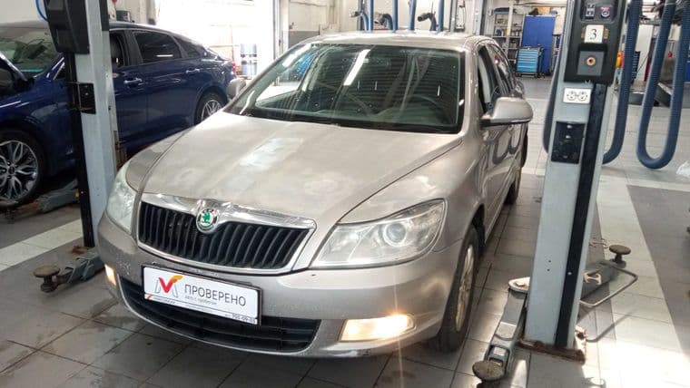 Skoda Octavia 2012 года, 296 968 км - вид 1