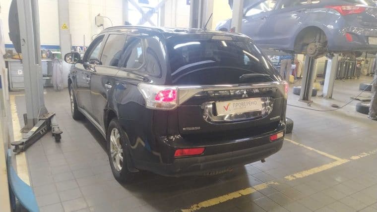 Mitsubishi Outlander, 2013 - вид 3
