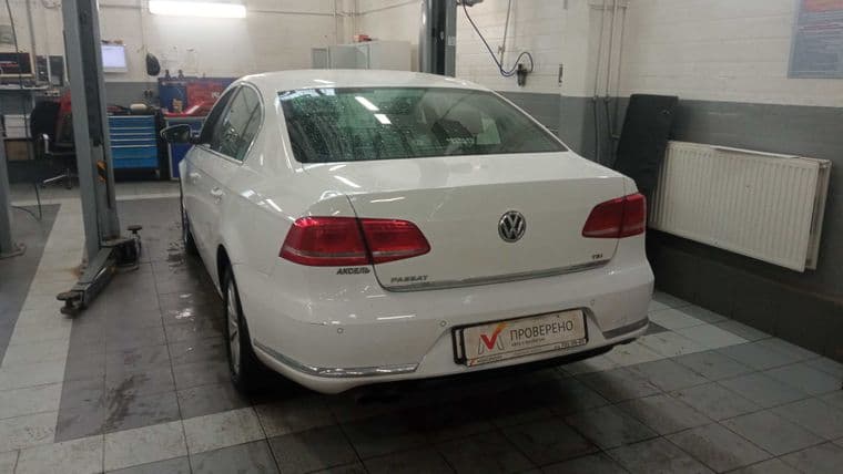 Volkswagen Passat, 2012 - вид 3