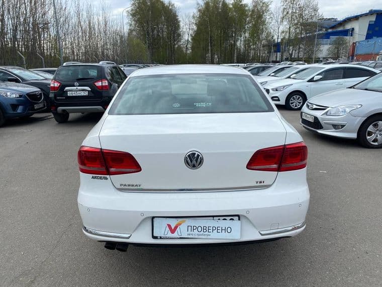Volkswagen Passat, 2012 - вид 4