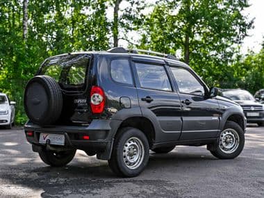 Chevrolet Niva 2011 года, 52 232 км - вид 2