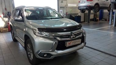 Mitsubishi Pajero Sport 2017 года, 152 108 км - вид 2
