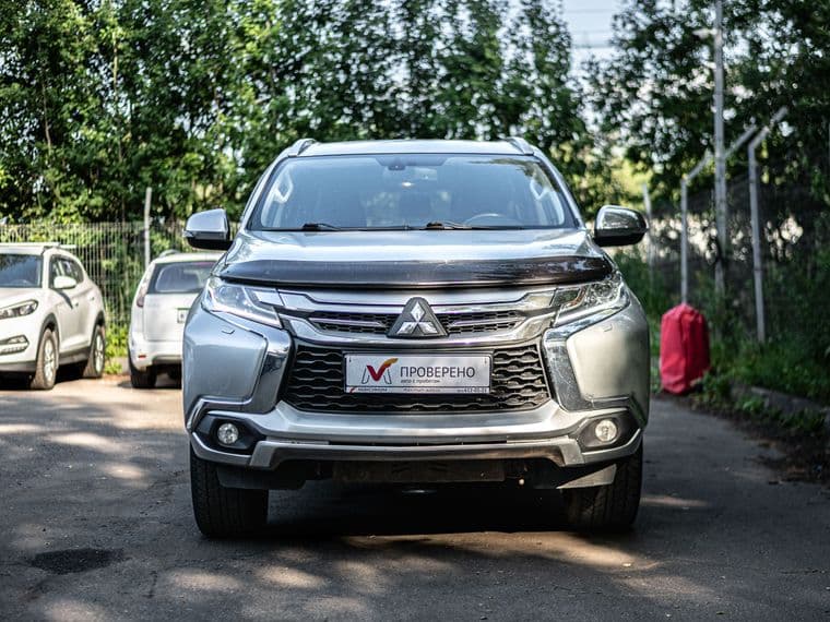 Mitsubishi Pajero Sport, 2017 - вид 2