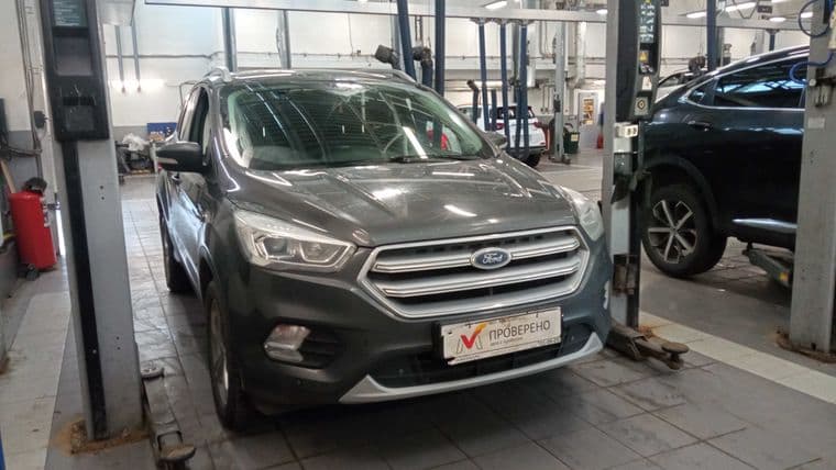 Ford Kuga 2019 года, 157 096 км - вид 2