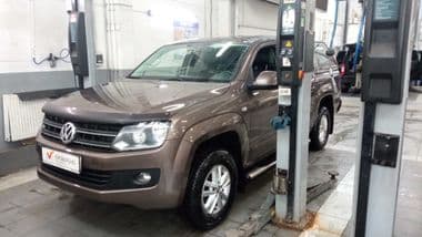 Volkswagen Amarok 2015 года, 356 029 км - вид 1