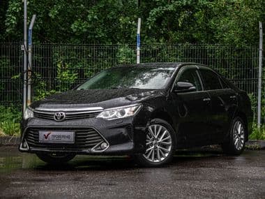 Toyota Camry 2015 года, 227 000 км - вид 1