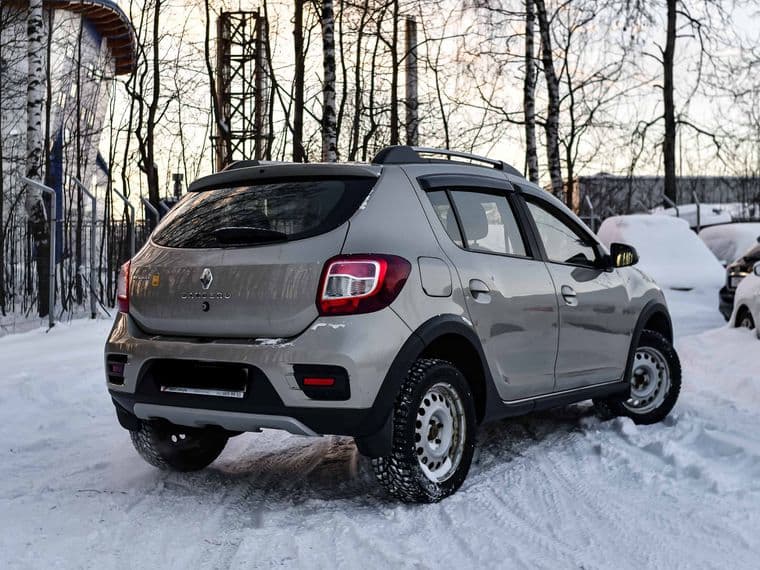 Renault Sandero Stepway 2018 года, 44 855 км - вид 2