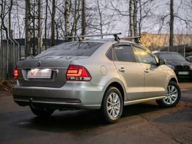 Volkswagen Polo 2018 года, 140 000 км - вид 2