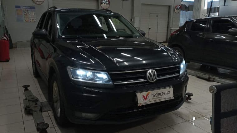Volkswagen Tiguan, 2020 - вид 1