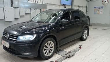 Volkswagen Tiguan 2020 года, 135 705 км - вид 1