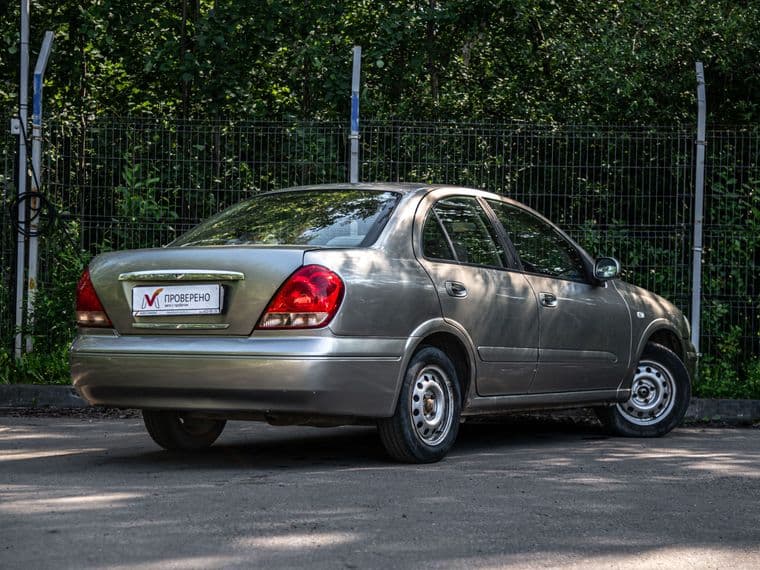 Nissan Bluebird Sylphy, 2004 - вид 1