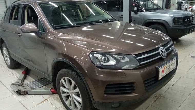 Volkswagen Touareg, 2013 - вид 1