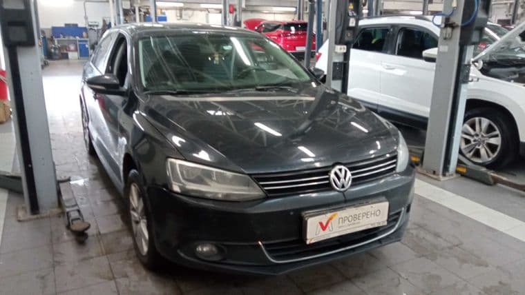 Volkswagen Jetta 2013 года, 203 294 км - вид 2
