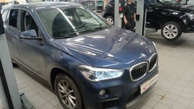 BMW X1 2017 года, 95 942 км - вид 2