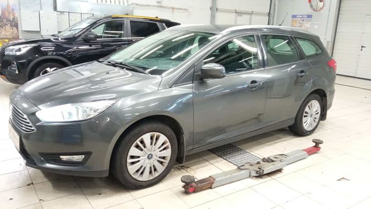 Ford Focus 2018 года, 157 025 км - вид 1