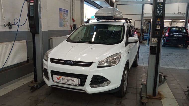 Ford Kuga, 2015