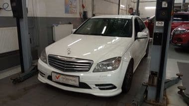 Mercedes-Benz C-класс 2010 года, 206 257 км - вид 1
