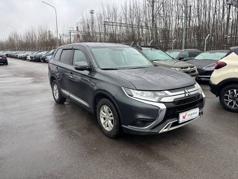 Mitsubishi Outlander, 2019 - вид 2