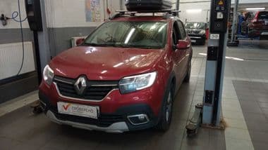 Renault Sandero Stepway 2021 года, 98 104 км - вид 1