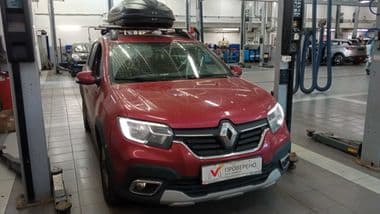 Renault Sandero Stepway 2021 года, 98 104 км - вид 2