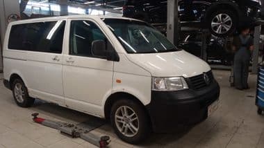 Volkswagen Transporter 2004 года, 525 704 км - вид 2